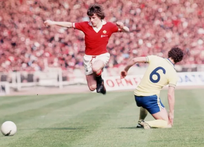 Framed Print : 1976 FA Cup Final at Wembley May 1976 Southampton 1 v Manchester United 0