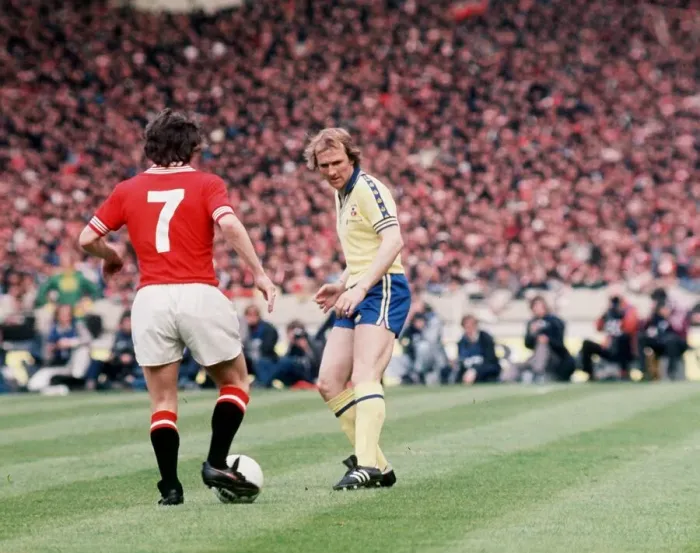 Framed Print : 1976 FA Cup Final at Wembley May 1976 Southampton 1 v Manchester United 0 Framed Print : 1976 FA Cup Final at Wembley May 1976 Southampton 1 v Manchester United 0