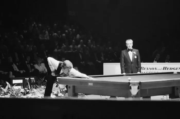 Framed Print : 1982 Benson & Hedges Masters Final, Steve Davis vs Terry Griffiths at Wembley