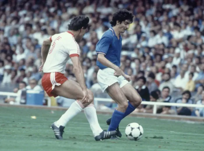 Framed Print : 1982 World Cup Semi Final in Barcelona, Spain. Poland 0 v Italy 2 Framed Print : 1982 World Cup Semi Final in Barcelona, Spain. Poland 0 v Italy 2