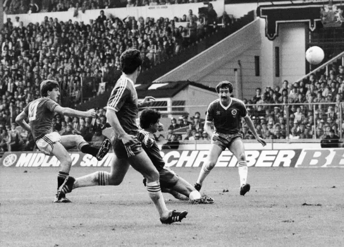 Framed Print : 1983 FA Cup Final at Wembley Stadium. Manchester United 2 v Brighton Framed Print : 1983 FA Cup Final at Wembley Stadium. Manchester United 2 v Brighton