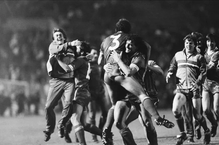 Framed Print : 1984 European Cup Final at Stadio Olimpico, Rome. Liverpool 1-1 As Roma Framed Print : 1984 European Cup Final at Stadio Olimpico, Rome. Liverpool 1-1 As Roma