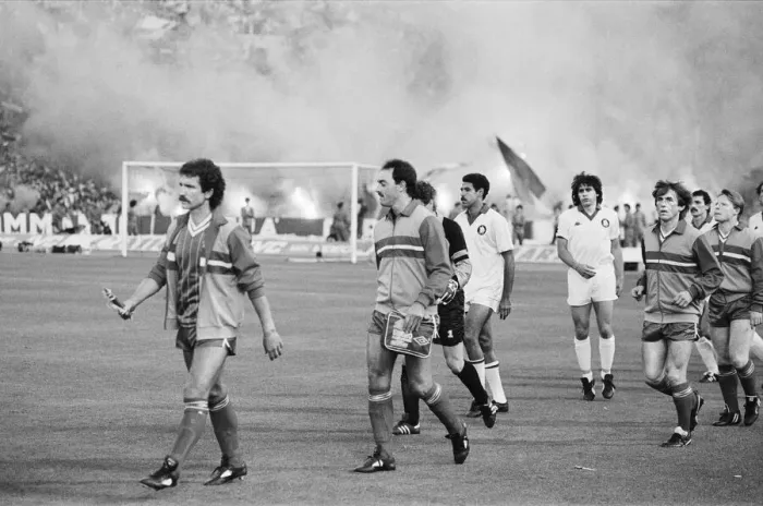 Framed Print : 1984 European Cup Final at Stadio Olimpico, Rome. Liverpool 1-1 As Roma