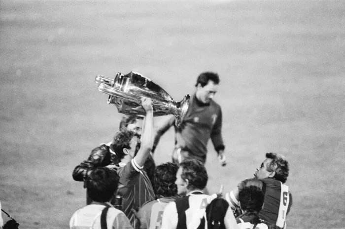 Framed Print : 1984 European Cup Final at Stadio Olimpico, Rome. Liverpool 1-1 As Roma Framed Print : 1984 European Cup Final at Stadio Olimpico, Rome. Liverpool 1-1 As Roma