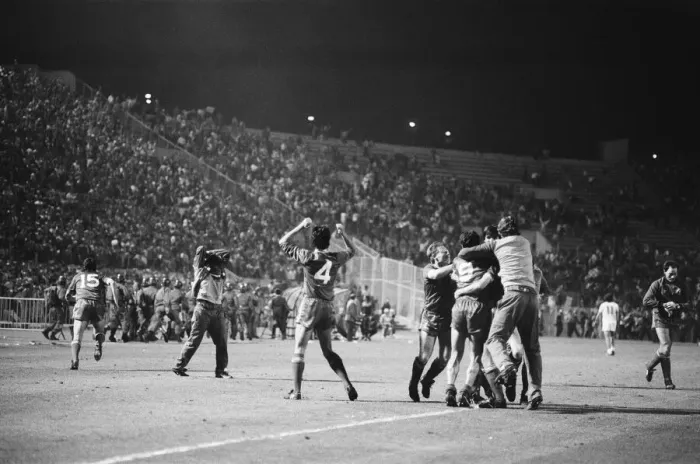 Framed Print : 1984 European Cup Final at Stadio Olimpico, Rome. Liverpool 1-1 As Roma Framed Print : 1984 European Cup Final at Stadio Olimpico, Rome. Liverpool 1-1 As Roma