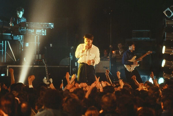 1984 Simple Minds, music group, performing o stage, Scotland, Circa March 1984