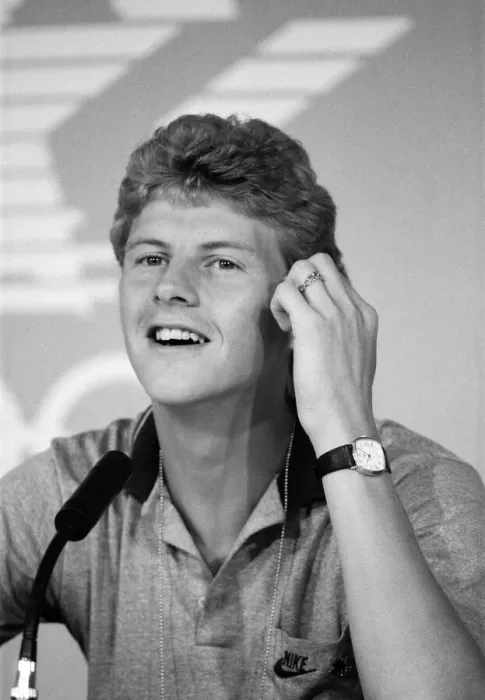 Framed Print : The 1984 Summer Olympics in Los Angeles. Steve Cram. August 1984 Framed Print : The 1984 Summer Olympics in Los Angeles. Steve Cram. August 1984