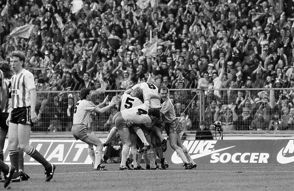 1985 Milk cup final at Wembley Stadium. Final score Norwich City 1 v Sunderland 0