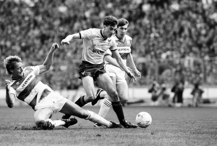 Framed Print : 1986 Milk Cup Final at Wembley Stadium. Oxford United 3 v Queens Park Rangers 0 Framed Print : 1986 Milk Cup Final at Wembley Stadium. Oxford United 3 v Queens Park Rangers 0