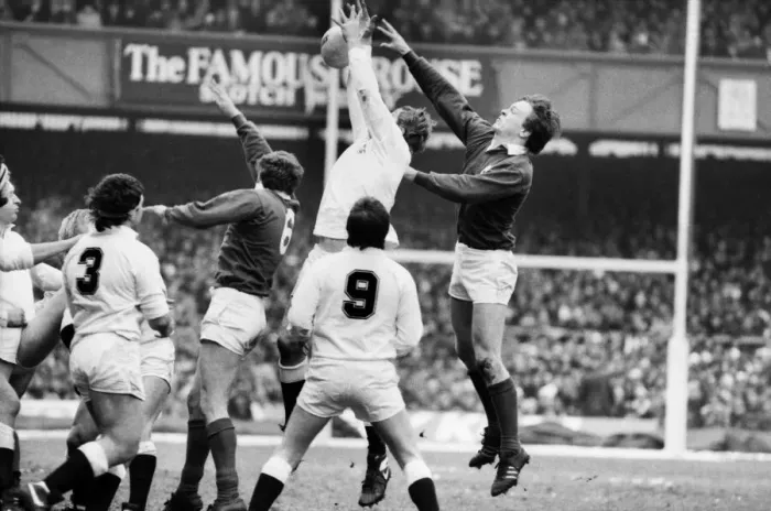 Framed Print : 1986 Five Nations Rugby Union Championship. England v Ireland Framed Print : 1986 Five Nations Rugby Union Championship. England v Ireland