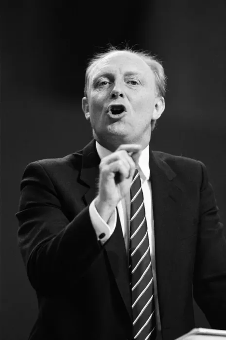 Framed Print : The 1986 Trades Union Congress held in Brighton. Labour Leader Neil Kinnock Framed Print : The 1986 Trades Union Congress held in Brighton. Labour Leader Neil Kinnock