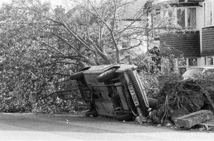 Framed Print : The 1987 Great Storm occurred on the night of 15 ? 16th October 1987 Framed Print : The 1987 Great Storm occurred on the night of 15 ? 16th October 1987