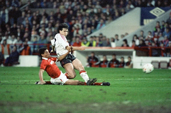1990 FA Cup Third Round match at The City Ground. Nottingham Forest 0 v Manchester