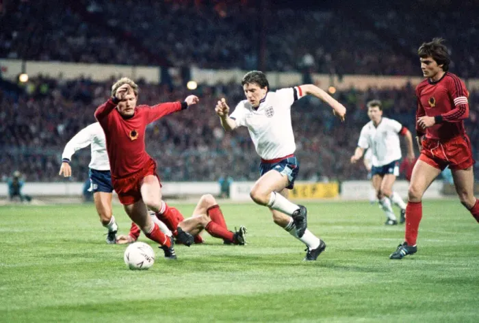 Framed Print : 1990 World Cup Qualifier at Wembley Stadium. England 5 v Albania 0 Framed Print : 1990 World Cup Qualifier at Wembley Stadium. England 5 v Albania 0