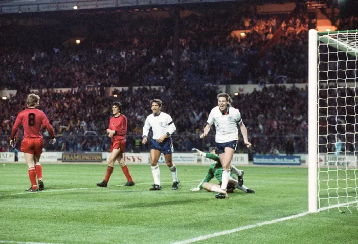 Framed Print : 1990 World Cup Qualifier at Wembley Stadium. England 5 v Albania 0 Framed Print : 1990 World Cup Qualifier at Wembley Stadium. England 5 v Albania 0