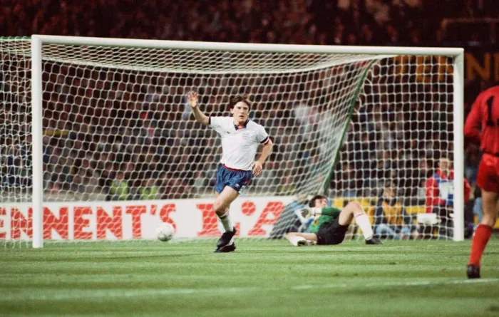 Framed Print : 1990 World Cup Qualifier at Wembley Stadium. England 5 v Albania 0 Framed Print : 1990 World Cup Qualifier at Wembley Stadium. England 5 v Albania 0