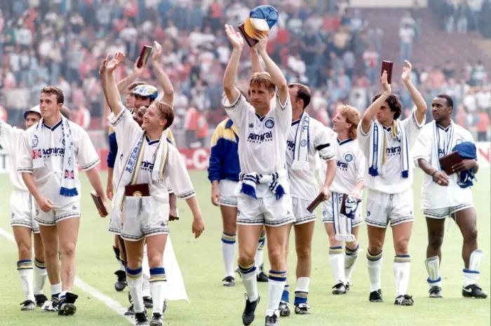 Framed Print : The 1992 FA Charity Shield, contested by the winners of the previous season Framed Print : The 1992 FA Charity Shield, contested by the winners of the previous season