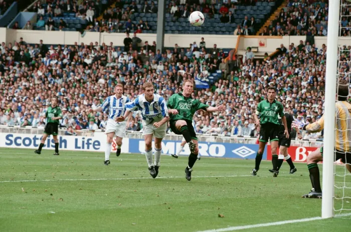 Framed Print : The 1995 Football League Second Division play-off final Framed Print : The 1995 Football League Second Division play-off final