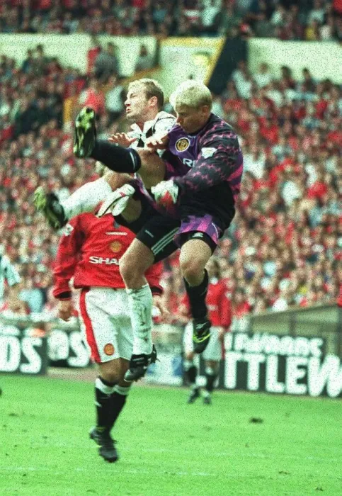 Framed Print : 1996 CHARITY SHEILD MAN U V NEWCASTLE PICTURE BY TOM HEVEZI SCHMEICHEL