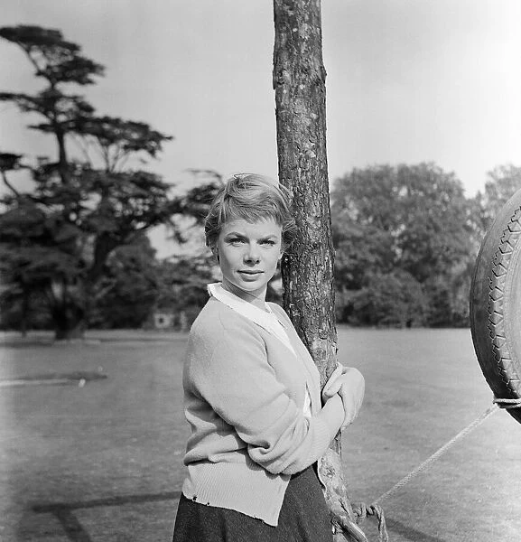 24 year old actress Jill Bennett. 12th August 1955