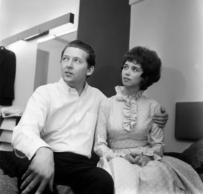 Framed Print : 26-year-old Jerry Lee Lewis with his third wife, 17-year-old Myra Framed Print : 26-year-old Jerry Lee Lewis with his third wife, 17-year-old Myra