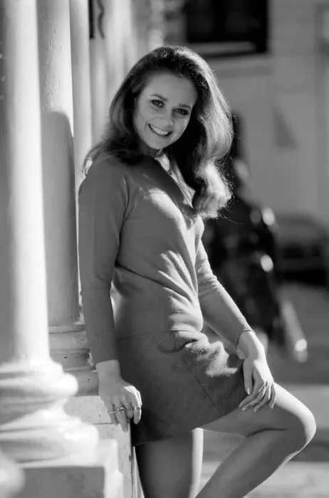 Framed Print : 28 year old Nicole Shelby, an actress who will be appearing with Benny Hill in his show Framed Print : 28 year old Nicole Shelby, an actress who will be appearing with Benny Hill in his show