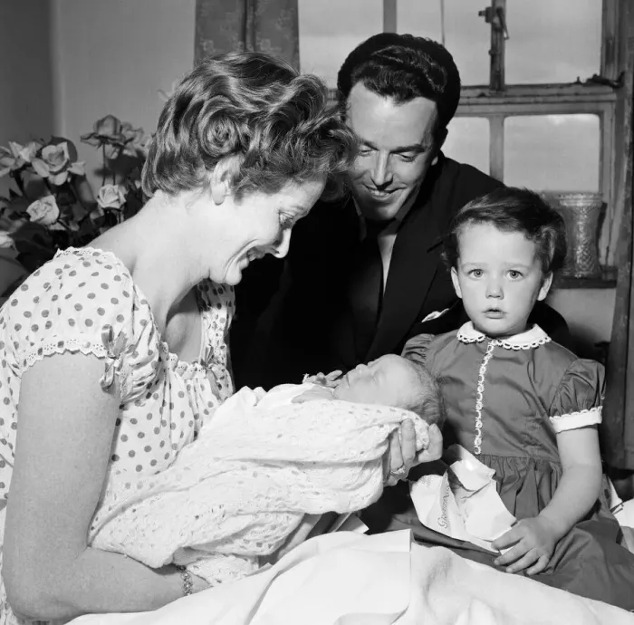 Framed Print : 3-year-old Louisa, daughter of Brian Rix and Elspet Gray, meets her new baby brother Framed Print : 3-year-old Louisa, daughter of Brian Rix and Elspet Gray, meets her new baby brother