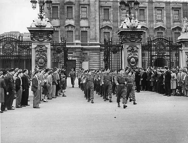 34 boy Army Cadets, mostly about 17 years old, went to Wellington Barracks
