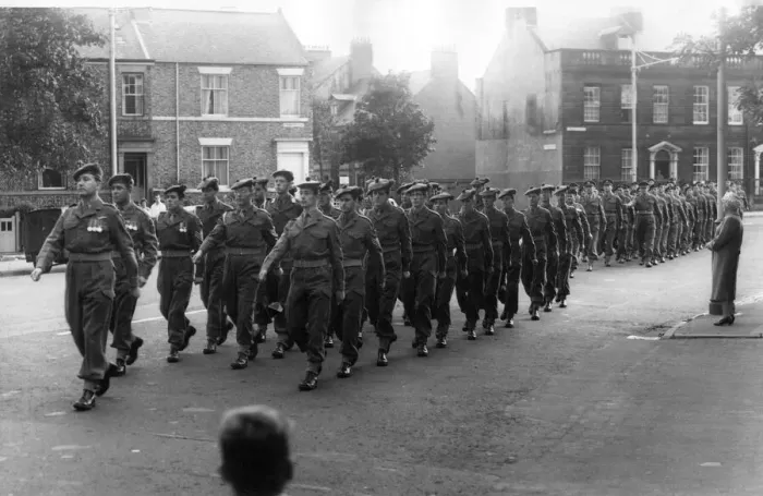 Framed Print : 439 Tyne L. A. A. T. A. Regiment marching through Tynemouth on the way to a Church Parade Framed Print : 439 Tyne L. A. A. T. A. Regiment marching through Tynemouth on the way to a Church Parade
