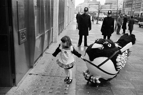 5 year old Rebecca Jackson, sends her years savings to the 1977 'Magpie'