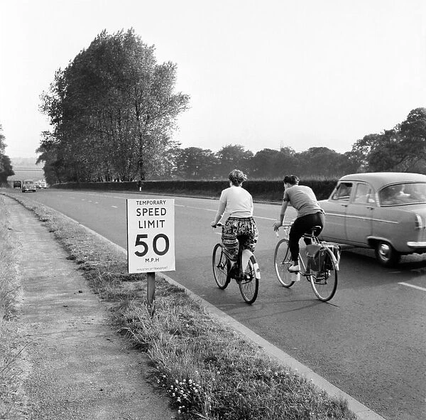 50 MPH Signs. June 1960 M4292-003