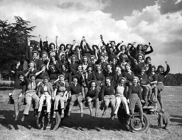 600 Oxfordshire Land Girls gave a demonstration and held competitions in the grounds of