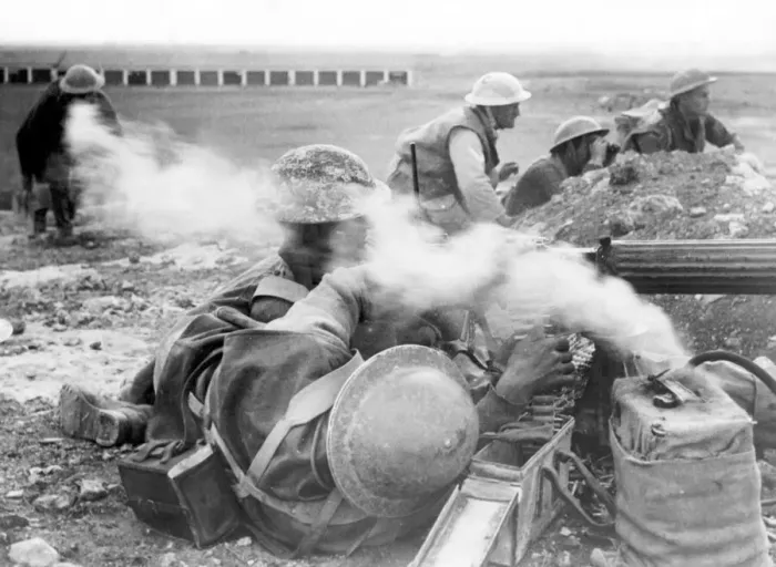 Framed Print : A 8th Army corp machine gun battalion exchanging shots with elements of the German army