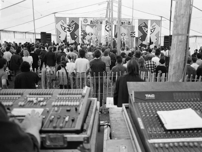 Framed Print : Abbey Park Music Festival, Leicester, Saturday 13th August 1988 Framed Print : Abbey Park Music Festival, Leicester, Saturday 13th August 1988