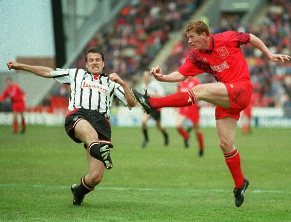 Aberdeen v Dunfermline Scottish Premier play off match at Pittodrie Stadium 21st May 1995