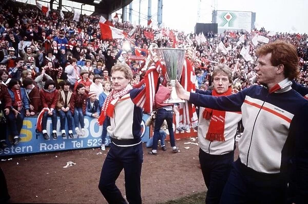 Aberdeens Alex McLeish, John McMaster and Neil Simpson hold the European Cup Winners