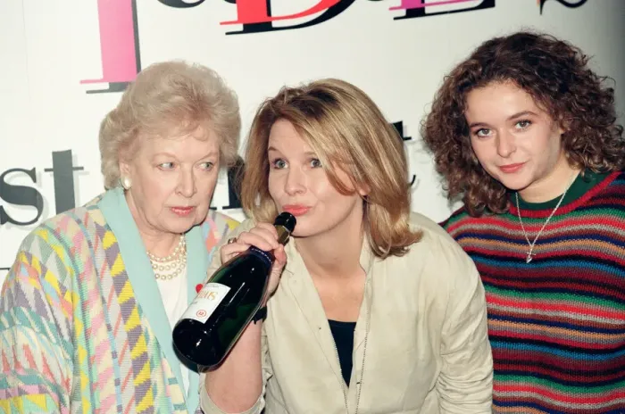 Framed Print : Absolutely Fabulous video launch, June Whitfield, Jennifer Saunders and Julia Sawalha