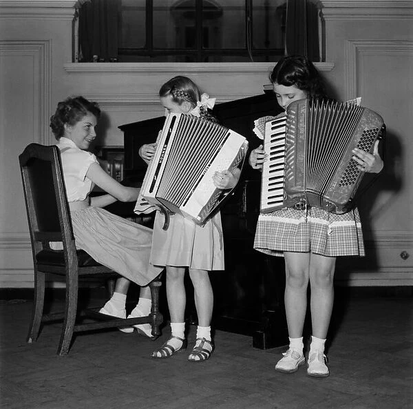 Accordionists - Central Hall. London Area. June 1952 C2953