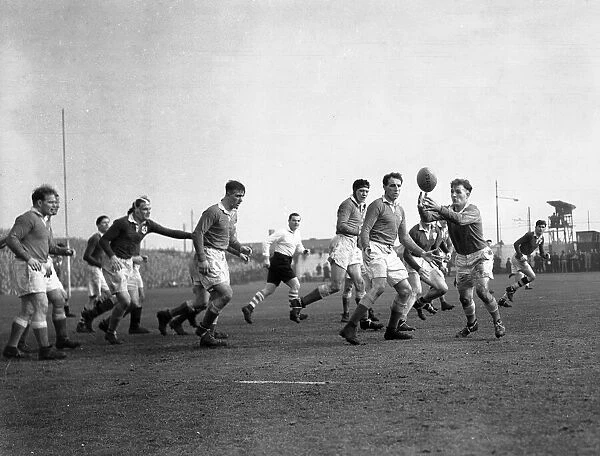 Action from the 1953 Five Nations Match between Wales and Irland at the St Helens Ground