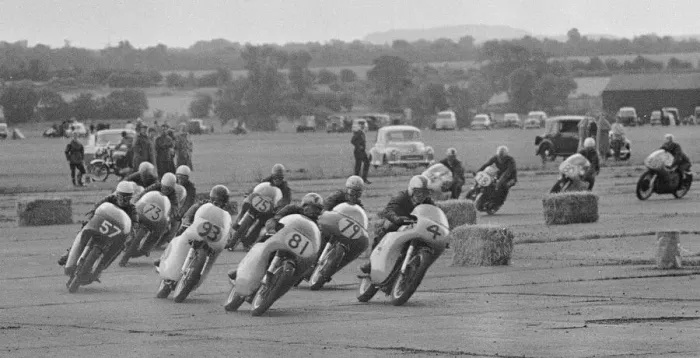 Framed Print : Action from the Daily Herald Motor Cycle Racing Championship at Thruxton Framed Print : Action from the Daily Herald Motor Cycle Racing Championship at Thruxton
