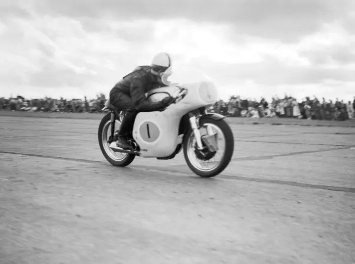 Framed Print : Action from the Daily Herald Motor Cycle Racing Championship at Thruxton