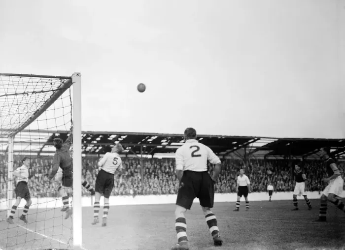 Framed Print : Action during the English league division one match between West Ham United Framed Print : Action during the English league division one match between West Ham United