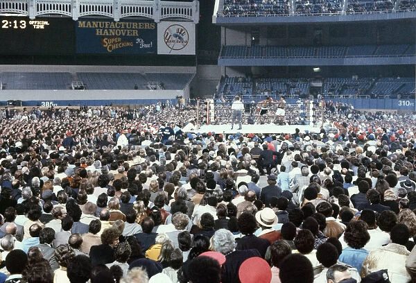 Action during the heavyweight world title fight between Muhammad Ali