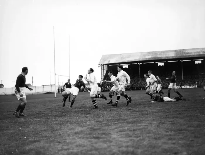 Framed Print : Action from the Swansea v South Africa match at St Helens Ground Framed Print : Action from the Swansea v South Africa match at St Helens Ground