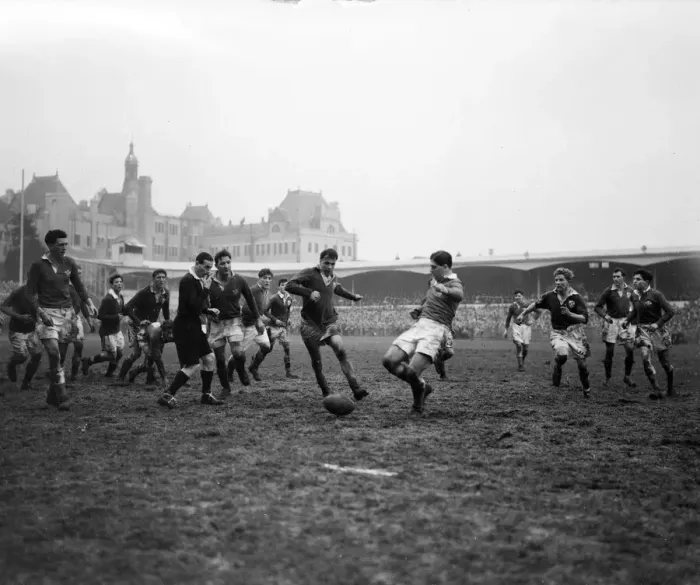 Framed Print : Action from the Wales v Ireland Home Nations Championship at Cardiff Arms Park Framed Print : Action from the Wales v Ireland Home Nations Championship at Cardiff Arms Park