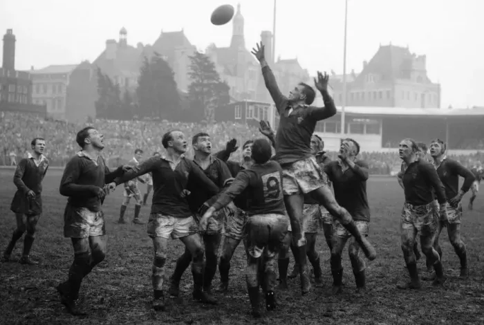 Framed Print : Action from the Wales v Ireland Five Nations match at Cardiff Arms Park