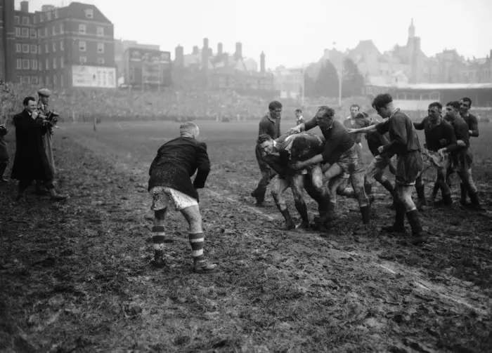 Framed Print : Action from the Wales v Ireland Five Nations match at Cardiff Arms Park