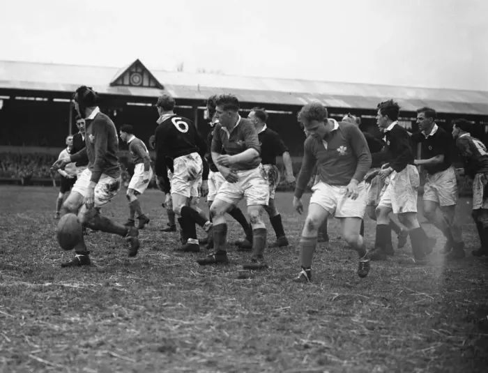Framed Print : Action from the Wales v Scotland Home Nations Championship held at St Helens Ground Framed Print : Action from the Wales v Scotland Home Nations Championship held at St Helens Ground
