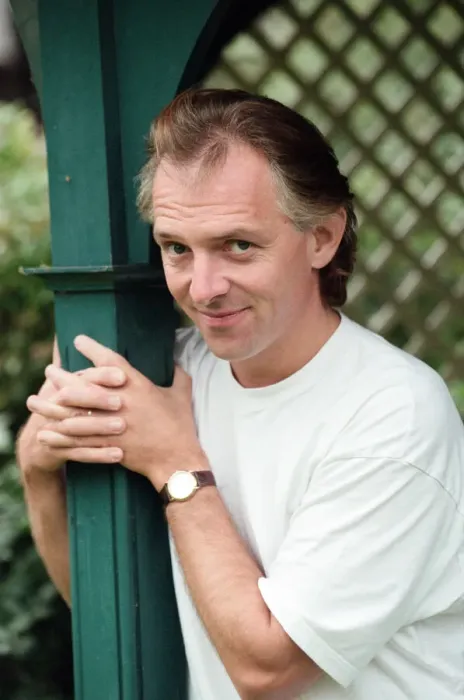 Framed Print : Actor and comedian, Rik Mayall, pictured at home four months after his horrific quad bike