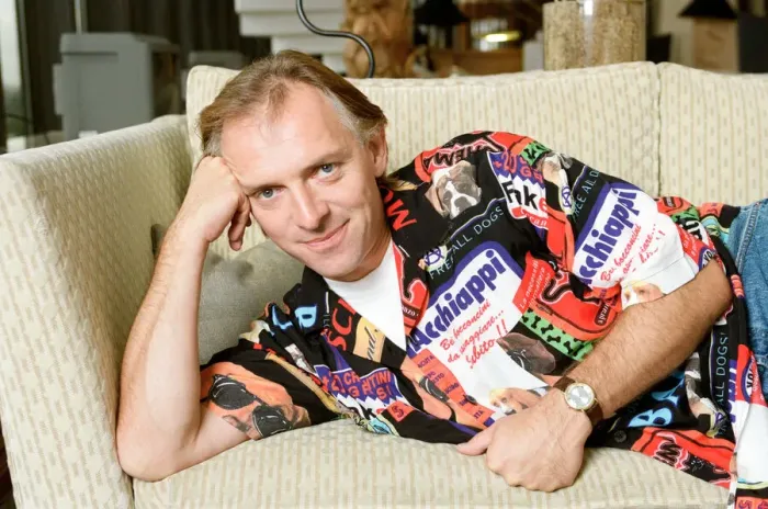 Framed Print : Actor and comedian, Rik Mayall, pictured at home four months after his horrific quad bike Framed Print : Actor and comedian, Rik Mayall, pictured at home four months after his horrific quad bike